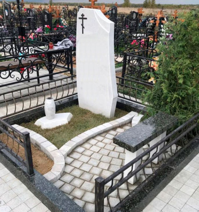 Памятники